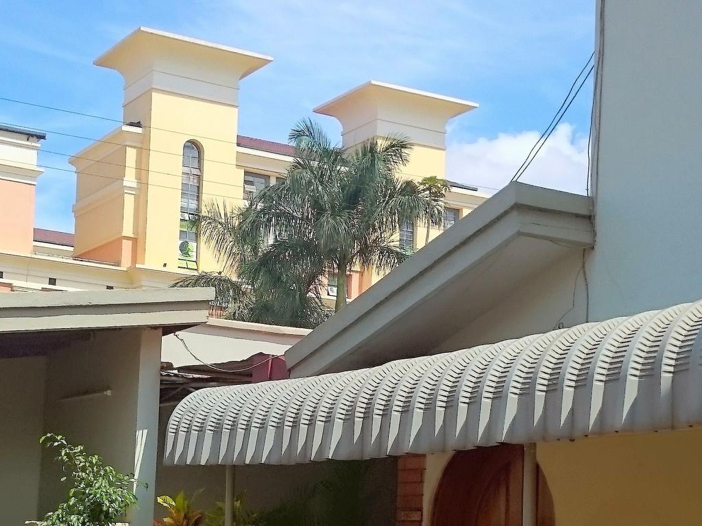 Hotel Acacia City Kampala Exterior photo