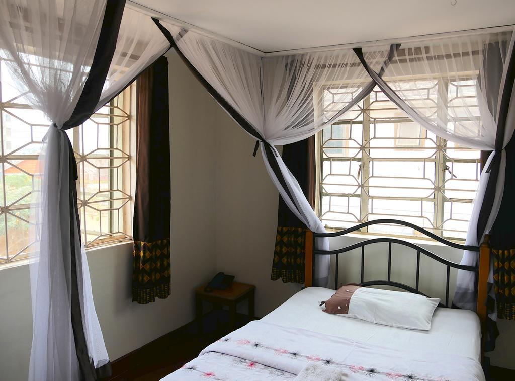 Hotel Acacia City Kampala Exterior photo